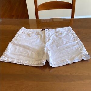 Vintage Gloria Vanderbilt Shorts. Easy Care Jean Style. EUC